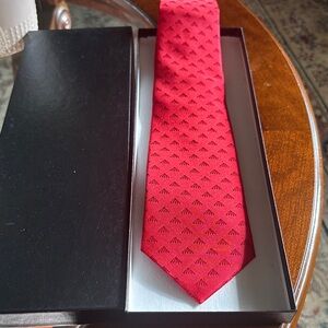 Saratoga Original Elegant Red Patterned Men's Tie